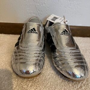 New In Box - Adidas Taekwondo Silver Metallic / Black Shoes - Size 8.5